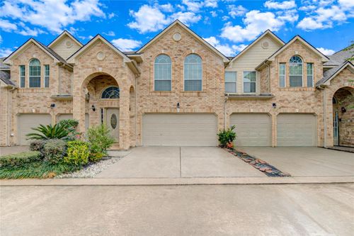 7611 S Linpar Ct, Houston, TX, 77040-5177 | Card Image