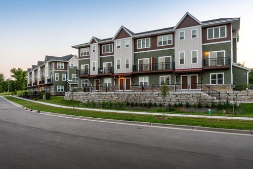 104-2674 Notre Dame Dr, FITCHBURG, WI, 53711-9408 | Card Image