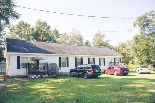 --274 Forrest Cir, MIDWAY, FL, 32343-2622 | Card Image