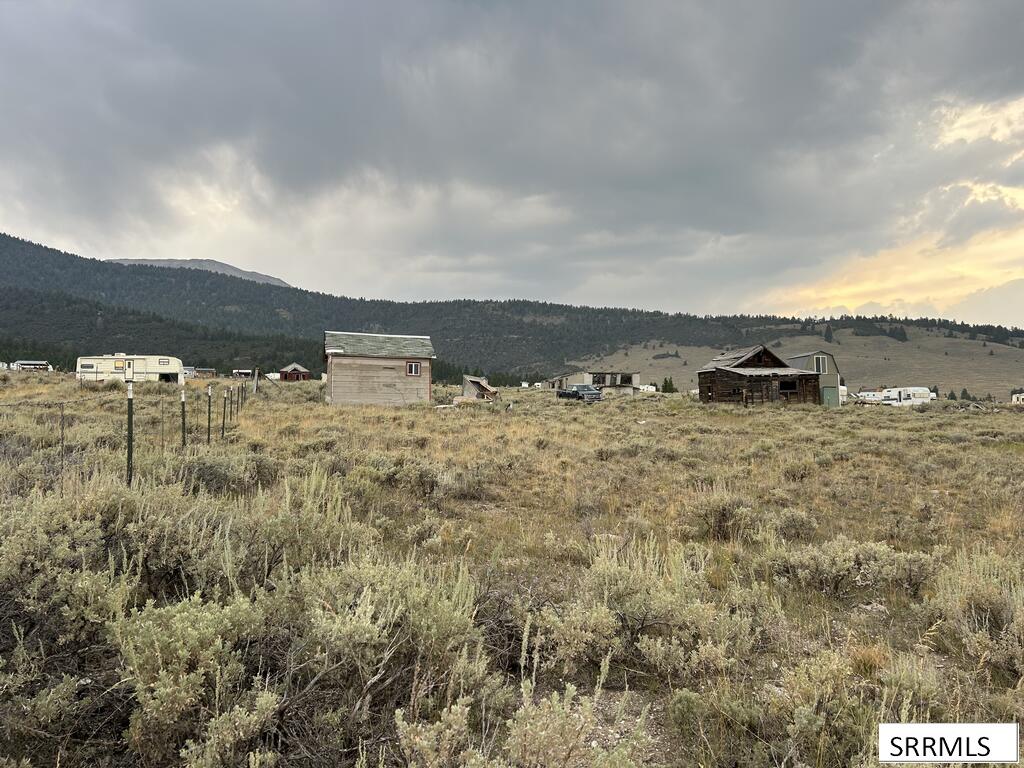 Land in Gilmore 2
