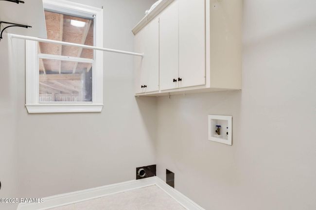 19-web-or-mls-110 Yorkshire Circle-18 | Image 19