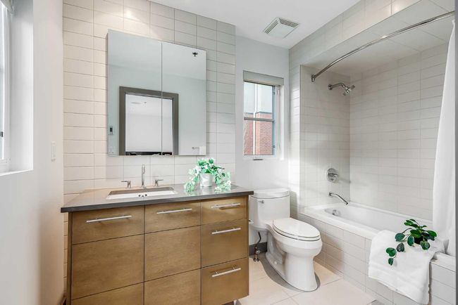 404 Aspen Meadows Hill Sw, Townhouse with 3 bedrooms, 4 bathrooms and 2 parking in Calgary AB | Image 27