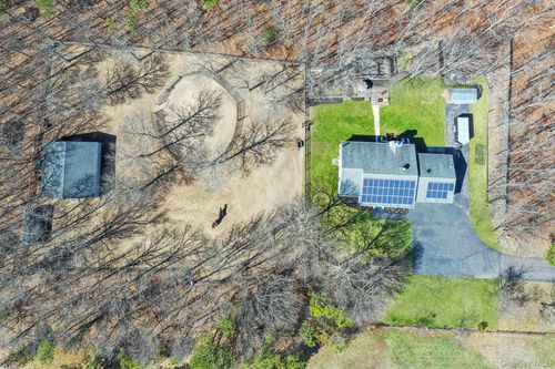 168 Brookfield Ave, Center Moriches, NY, 11934-2102 | Card Image