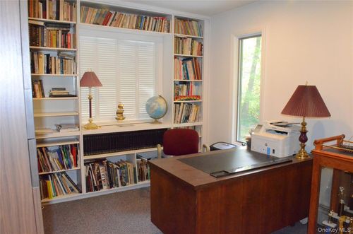 109 Scraggy Hill Rd, Port Jefferson, NY, 11777-1917 | Card Image