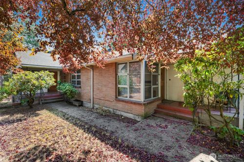 4815 S Holly St, Seattle, WA, 98118-3331 | Card Image