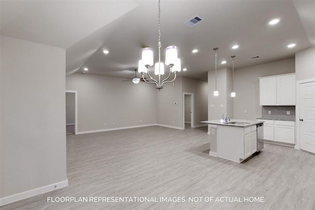 26143 Ethereal Rd, House other with 3 bedrooms, 2 bathrooms and 2 parking in La Marque TX | Image 9