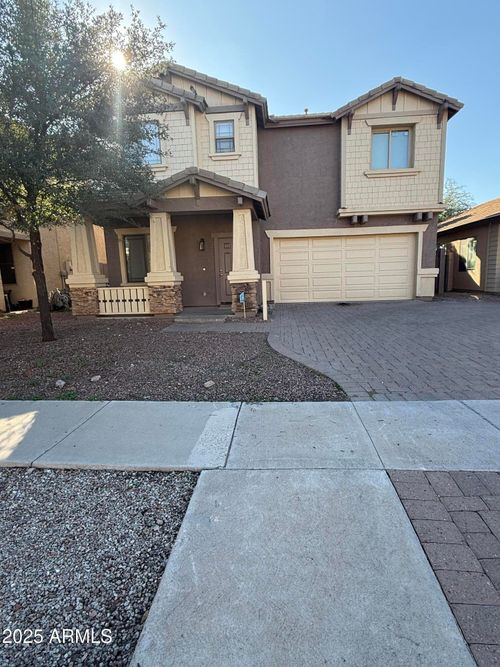 2014 S Falcon Dr, Gilbert, AZ, 85295-5802 | Card Image
