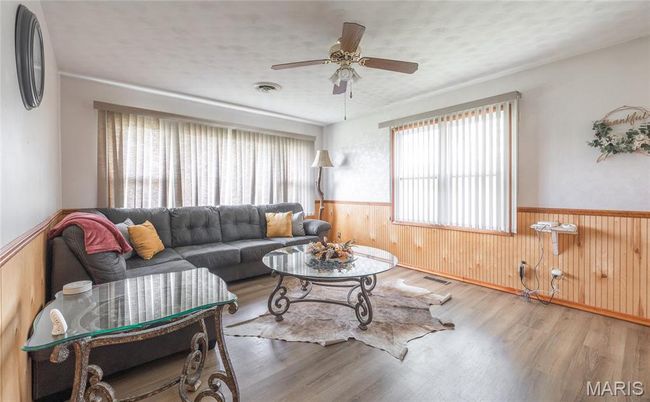 24265 Vinyard Rd, House other with 3 bedrooms, 2 bathrooms and 2 parking in Cuba MO | Image 11
