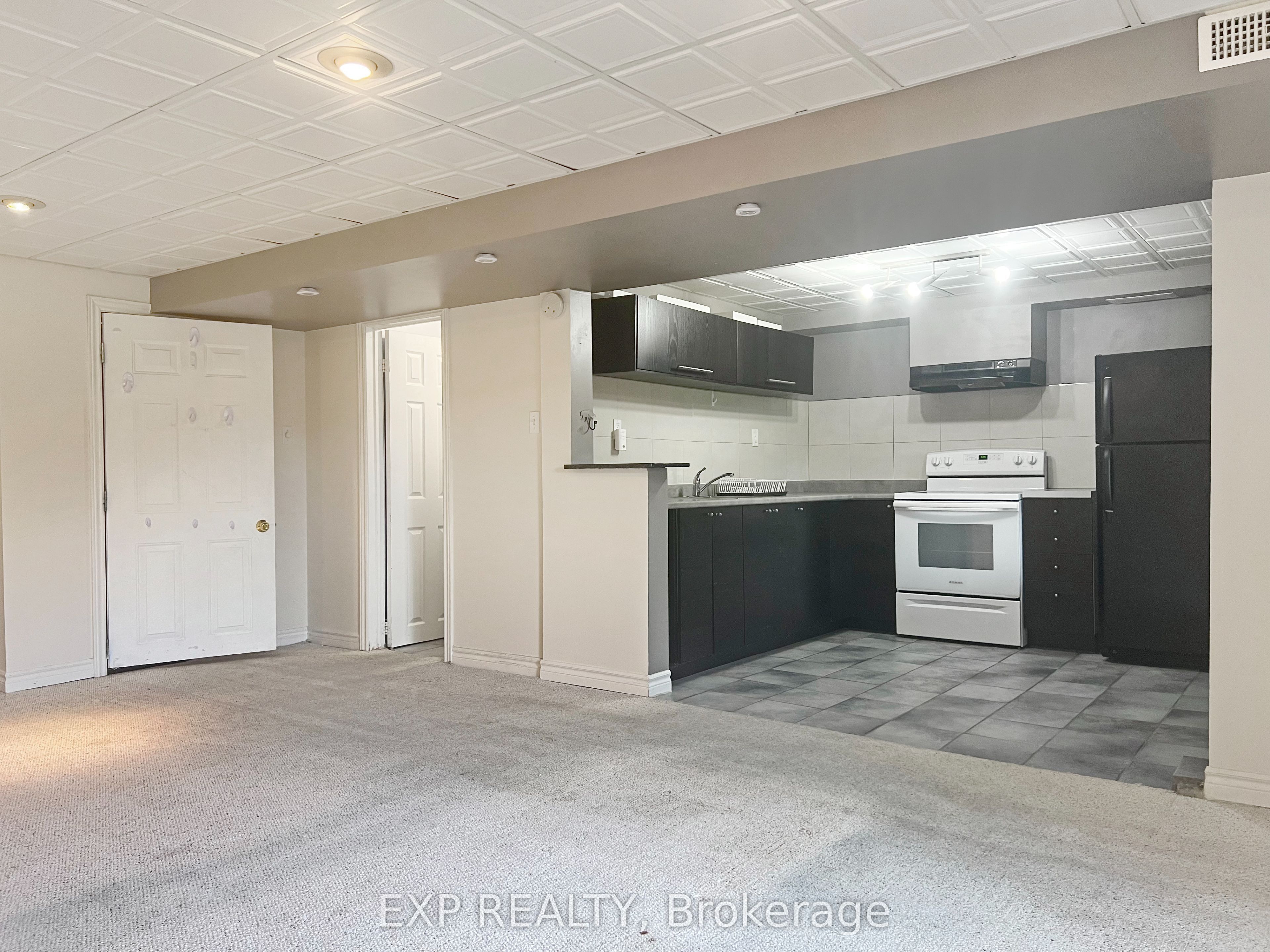 Residential Lease in Aurora 5