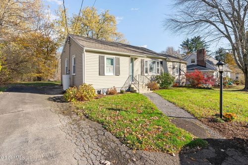 156 Crow Ridge Rd, Voorheesville, NY, 12186-5002 | Card Image