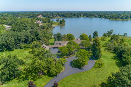 82 Hawley Woods Rd, Barrington, IL, 60010-5108 | Card Image