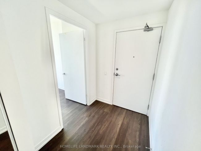 3702 - 5 Buttermill Ave, Condo with 3 bedrooms, 2 bathrooms and null parking in Vaughan ON | Image 8