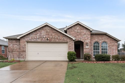 100 Lone Oak Ct, Forney, TX, 75126-6889 | Card Image