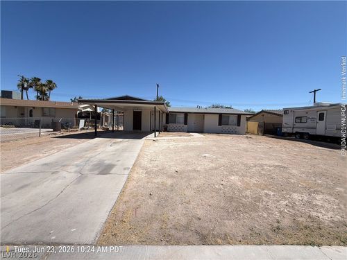 3574 San Pascual Ave, Las Vegas, NV, 89115-4224 | Card Image