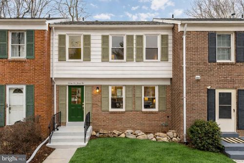 9532 Burdett Rd, BURKE, VA, 22015-1916 | Card Image