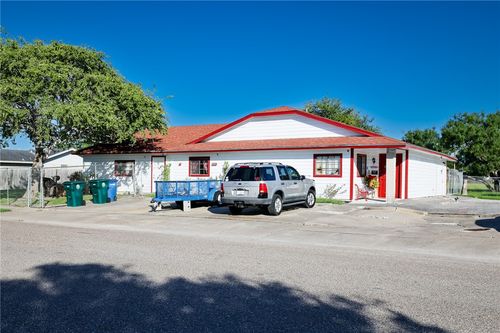 5922 Solomon Ln, Corpus Christi, TX, 78415-5541 | Card Image