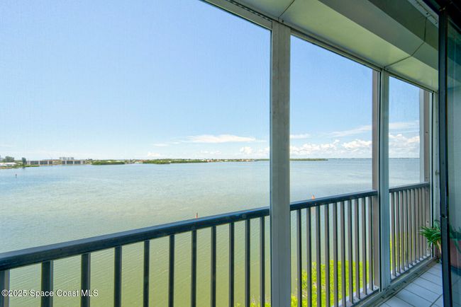 C511 - 3609 S Banana River Blvd, Condo with 2 bedrooms, 2 bathrooms and null parking in Cocoa Beach FL | Image 8