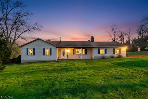 16 Hogback Rd, Pittstown, NJ, 08867-4035 | Card Image