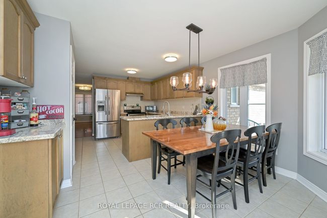 26 Dekker St, House other with 4 bedrooms, 3 bathrooms and 4 parking in Everett ON | Image 6