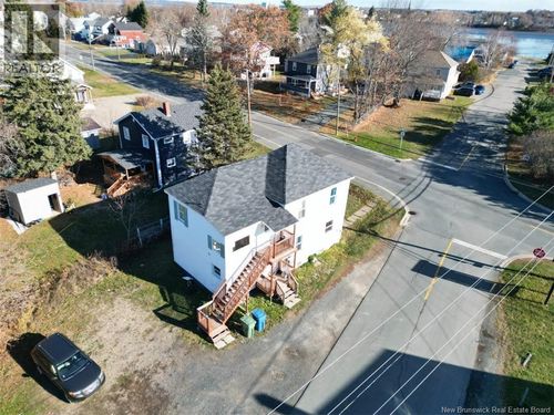 998 Riverside Dr, Bathurst, NB, E2A2M7 | Card Image