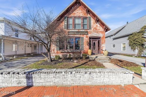 212 W Front St, Findlay, OH, 45840-3410 | Card Image