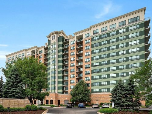 unit-402-6420 Double Eagle Dr, Woodridge, IL, 60517-1760 | Card Image