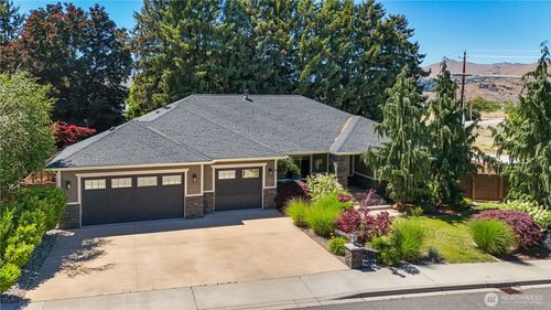3484 Ashwood Dr, East Wenatchee, WA, 98802-8626 | Card Image