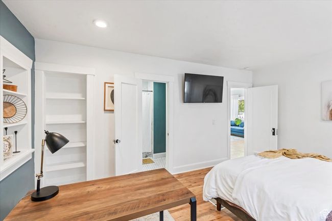 1870 E 3900 S, House other with 4 bedrooms, 3 bathrooms and 2 parking in Holladay UT | Image 18