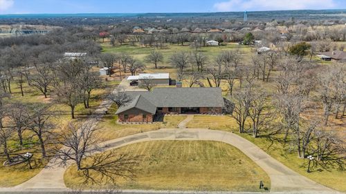 4 Buckskin Rd, Mineral Wells, TX, 76067-3132 | Card Image