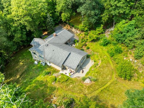 39 Mayberry Rd, Chappaqua, NY, 10514-1119 | Card Image