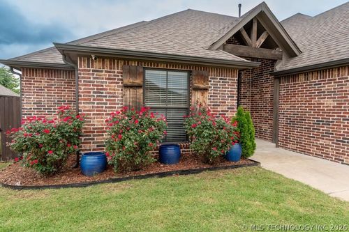 1227 133rd Pl, Glenpool, OK, 74033-2314 | Card Image