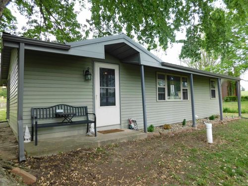 8749 S Sunnyside Ln, Silver Lake, IN, 46982-9114 | Card Image