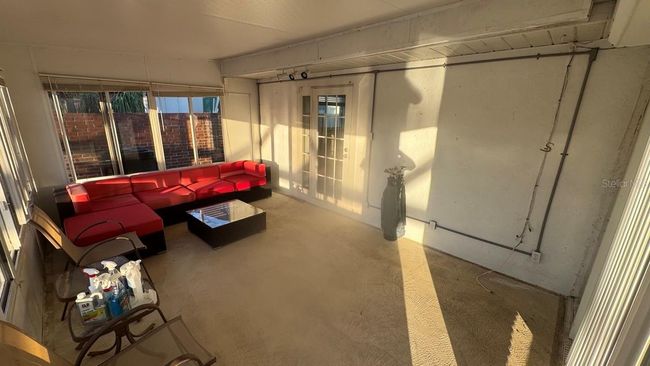 Florida room | Image 21