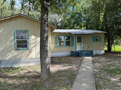408 E Pacific St, Uvalde, TX, 78801-3400 | Card Image