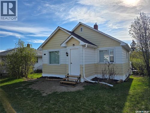 478 3rd Ave Nw, Swift Current, SK, S9H0S5 | Card Image