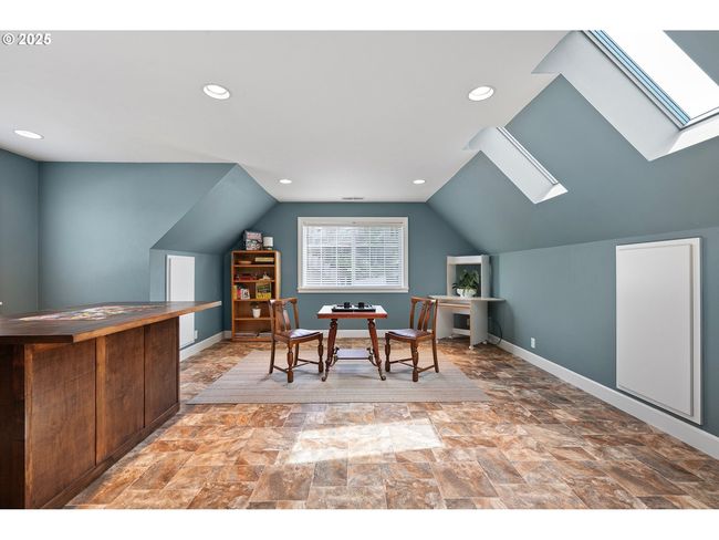 380 Mountaingate Dr, House other with 3 bedrooms, 3 bathrooms and 3 parking in Springfield OR | Image 29
