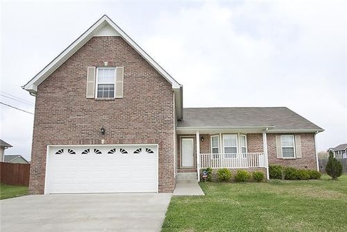 3422 Queensbury Rd, Clarksville, TN, 37042-8135 | Card Image