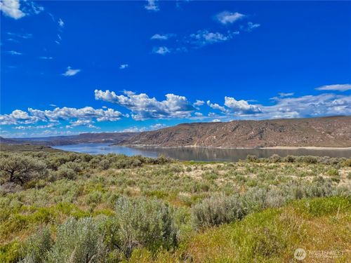 46230 Arrowleaf Canyon Dr N, Grand Coulee, WA, 99133 | Card Image