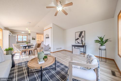 1002 Pleasantview Ct Nw, Isanti, MN, 55040-7487 | Card Image