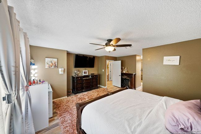 1506 D St, House other with 4 bedrooms, 3 bathrooms and null parking in Floresville TX | Image 25