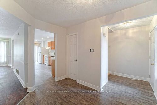 6 Albemarle Crt, Brampton, ON, L6Z1R4 | Card Image