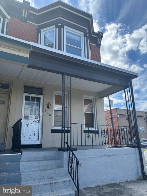 110 York St, CAMDEN, NJ, 08102-2732 | Card Image