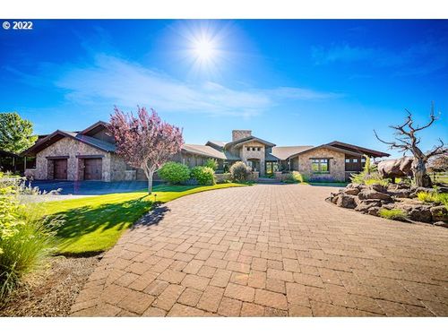 8055 Sw Powell Butte Hwy, Powell Butte, OR, 97753-1615 | Card Image