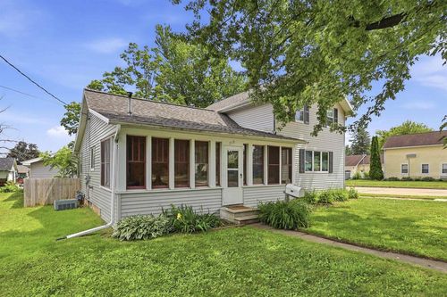 712 Algoma Street, NEW LONDON, WI, 54961 | Card Image