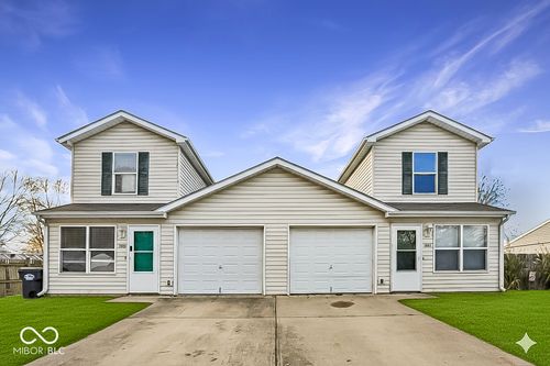 1905 E Balsam Ct, Anderson, IN, 46011-2708 | Card Image