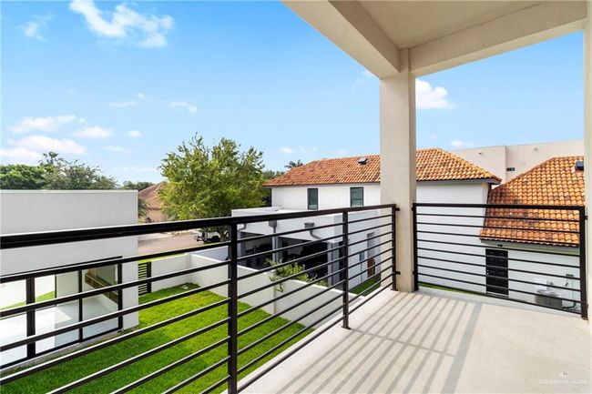 2228 S 45 Th St, House other with 3 bedrooms, 3 bathrooms and 2 parking in McAllen TX | Image 25