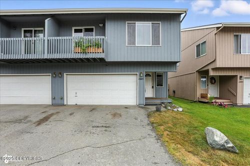 25-13985 Fire Creek Trail Dr, Eagle River, AK, 99577-7029 | Card Image