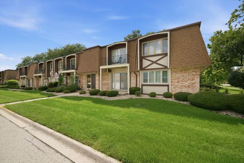 f1-12720 Carriage Ln, Crestwood, IL, 60418-1031 | Card Image