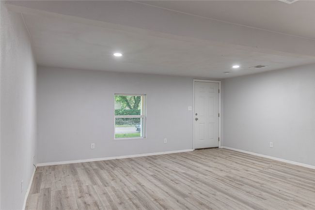 209 Pecan St, House other with 3 bedrooms, 1 bathrooms and null parking in Whitesboro TX | Image 12