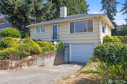 1013 N 33rd Pl, Renton, WA, 98056-1933 | Card Image